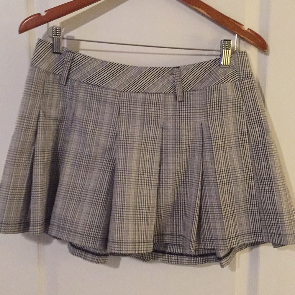 Tess Ruffled Skirt